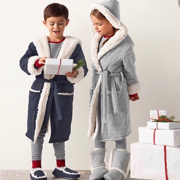 Restoration Hardware NWT Baby & Child Luxe Sherpa Jersey Baby Wrap SZ 2-3 Robe - Picture 16 of 16